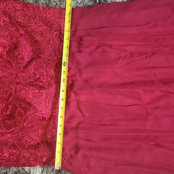 Formal Dress - Picture 4 of 4